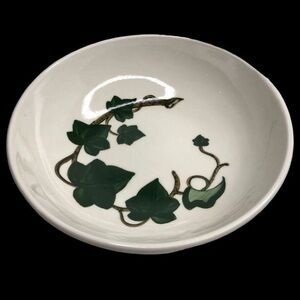 California Ivy Poppytrail Metlox VTG Hand Painted 9” Salad Pasta Bowl in EUC